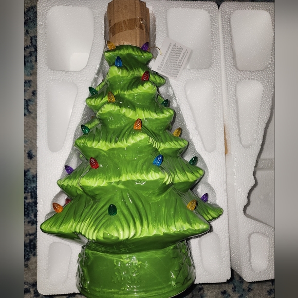 Mr. Christmas Ceramic Tree - Picture 3 of 5